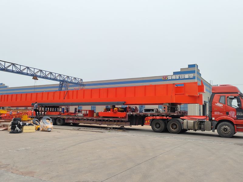 通用橋式起重機 QDXX32/5t—27.7m 制作完成，發(fā)往陜西省銅川市交付客戶使用。